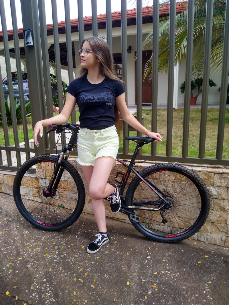 Camiseta Ciclismo - Feminina - Preta